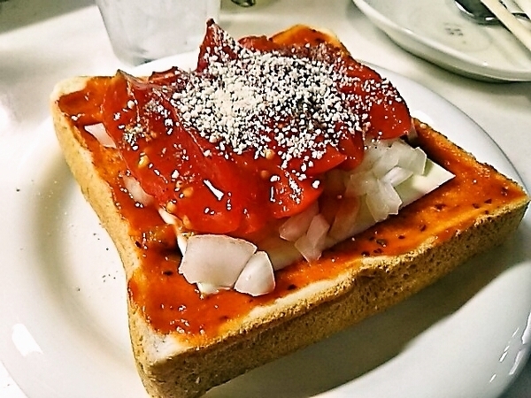 itarian-tomato-piza1.jpg